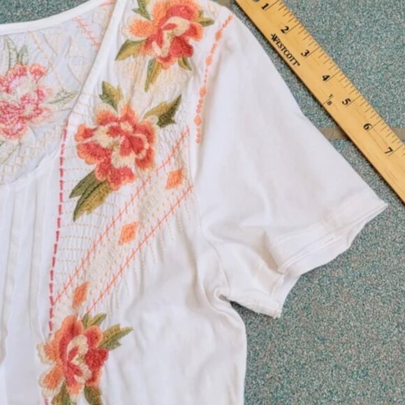 Johnny Was Boho Peasant White & Peach Floral Embroidered Tunic Size M - Picture 8 of 8
